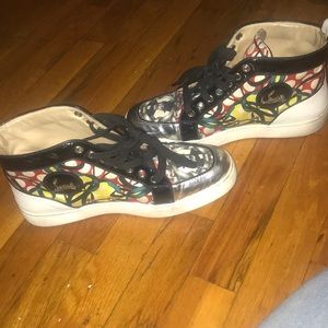 100% authentic in great condition